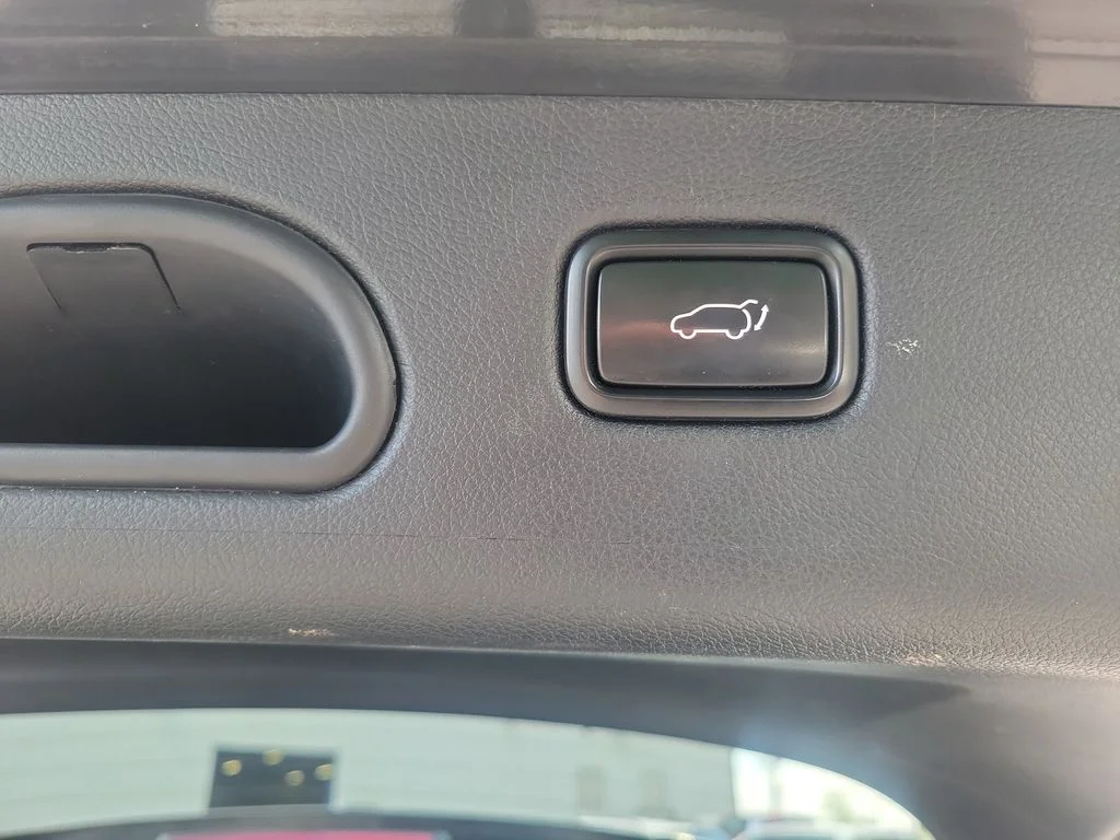 Used 2020 Red Kia SX image 11