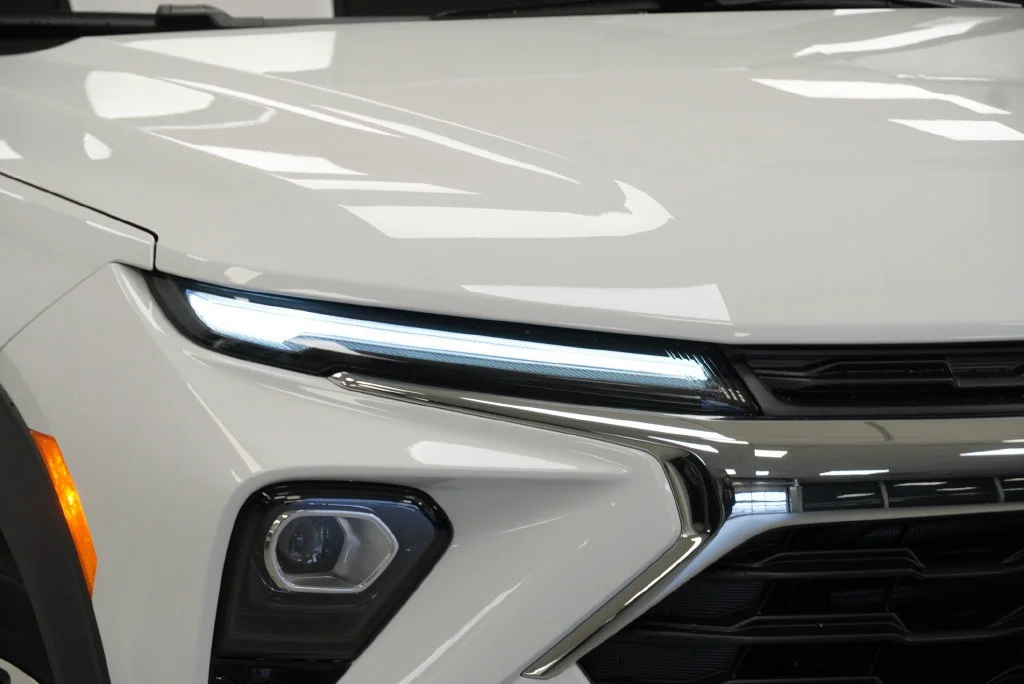New 2026 Summit White Chevrolet LT image 9