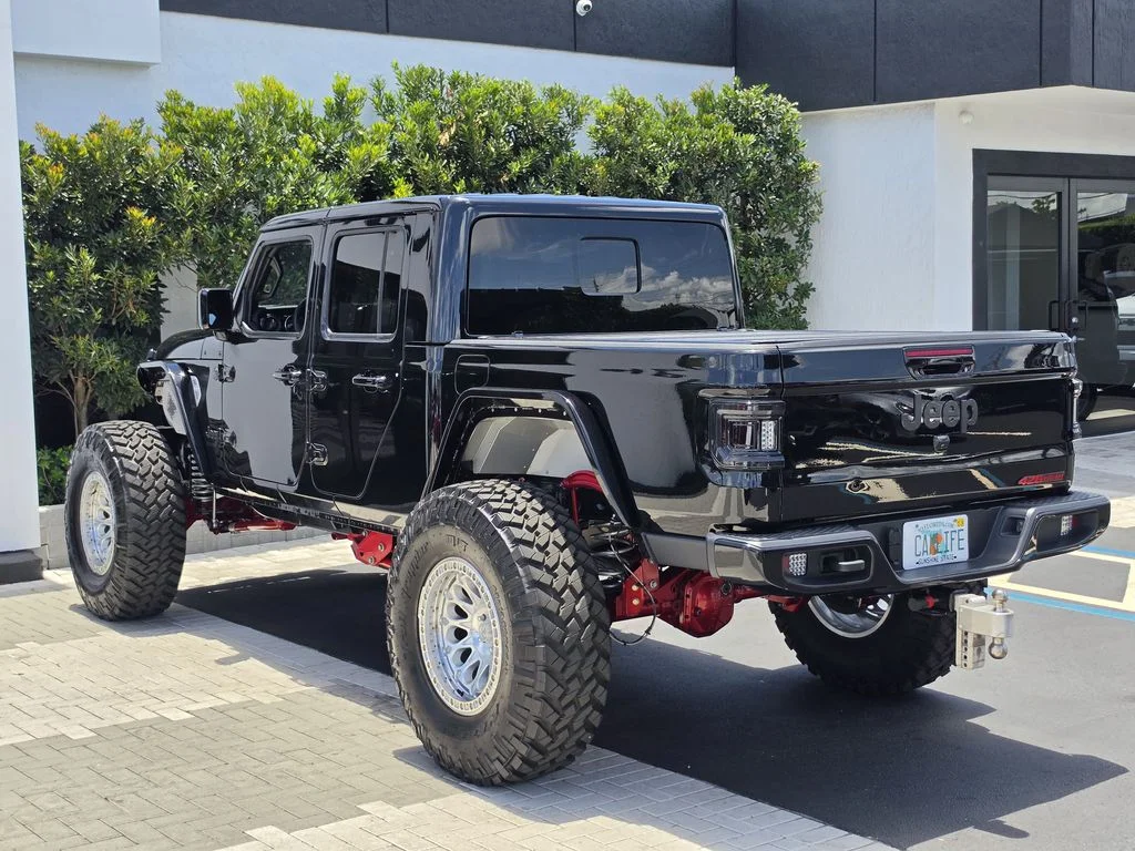 Used 2022 Black Jeep Sport image 4