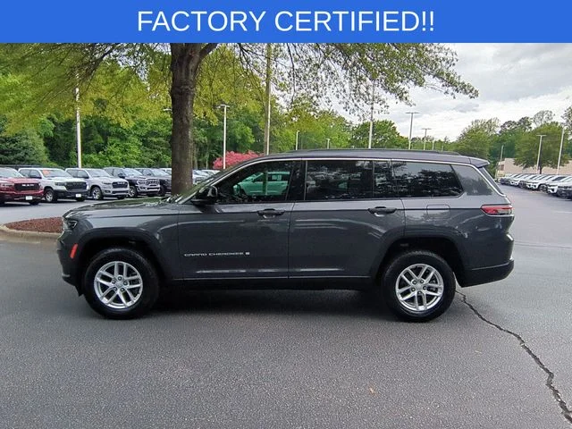 Used 2024 Gray Jeep Laredo image 2