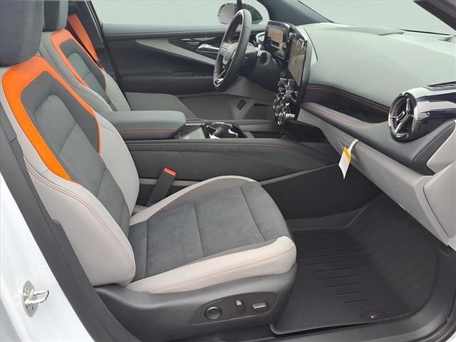 New 2026 Polar White Tricoat Chevrolet SS image 19