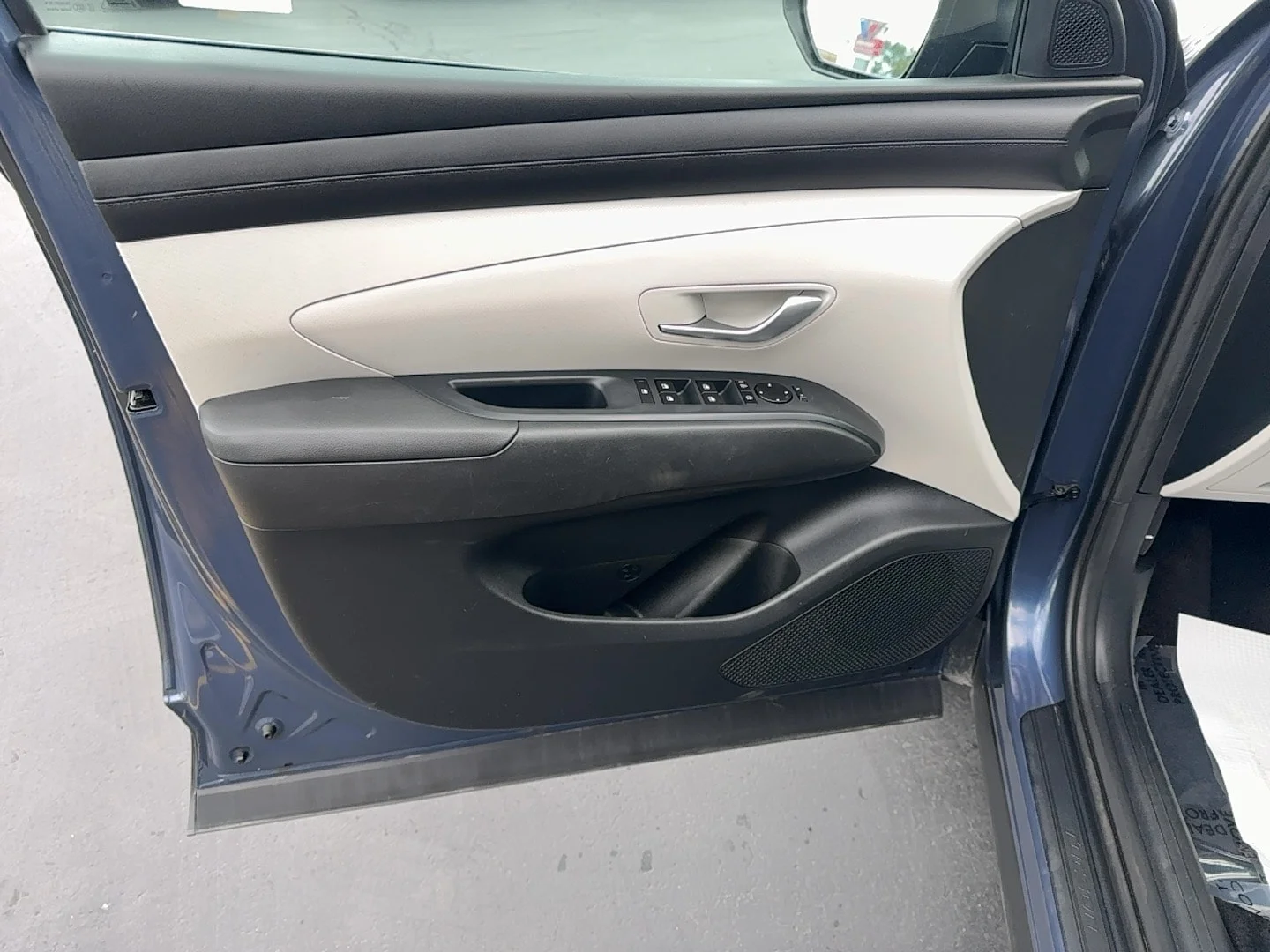 Used 2025 Atlantis Blue Hyundai SEL image 14