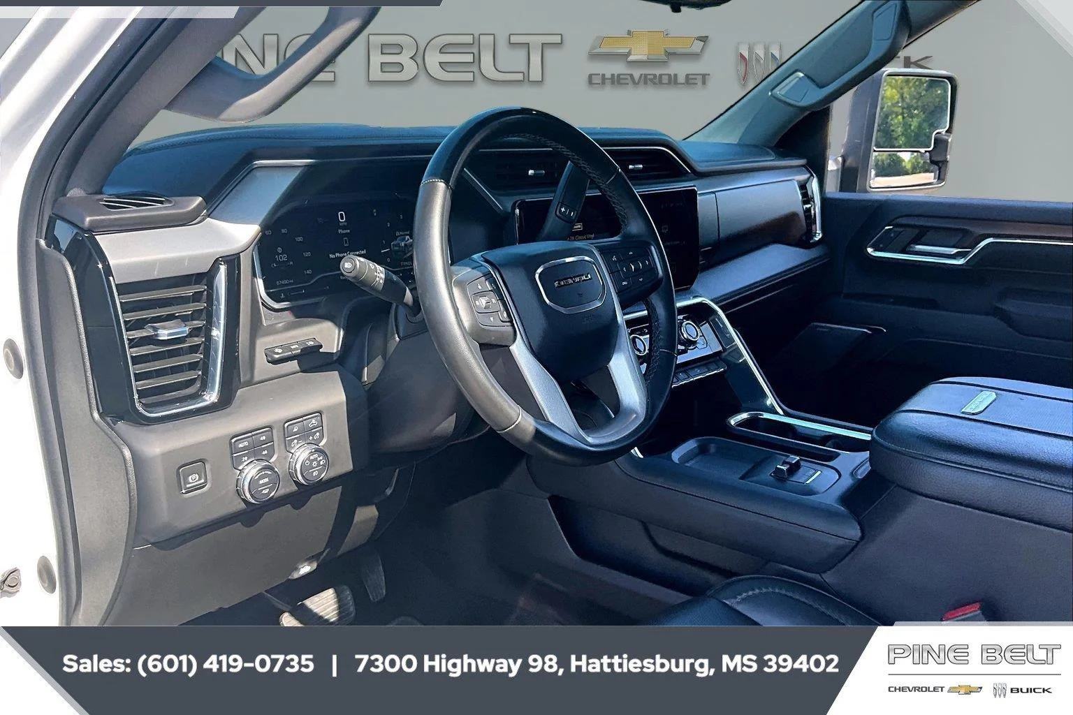 Used 2024 White Frost Tricoat GMC Denali image 13