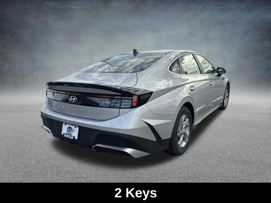 Used 2026 Aero Silver Hyundai SE image 6