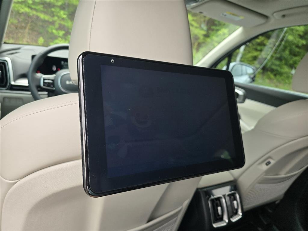 2025 Kia Sorento S - Photo 24