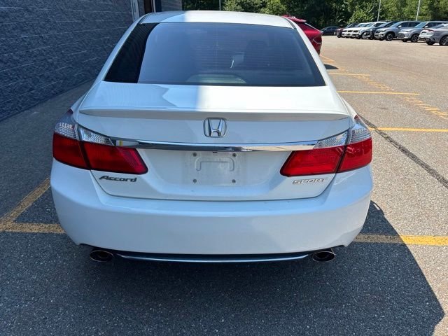 Used 2014 White Honda Sport image 6