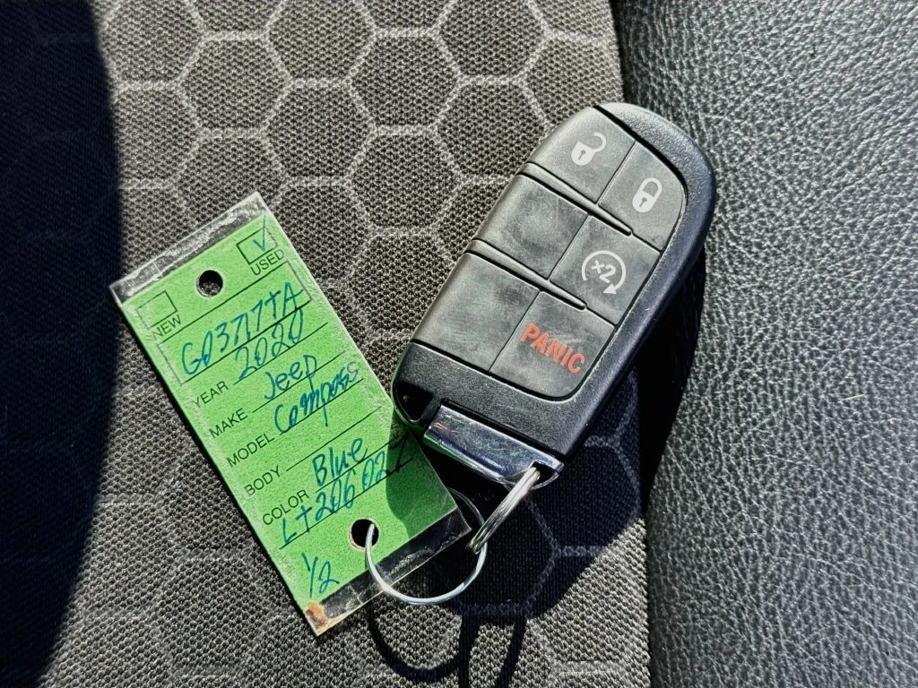 Used 2020 Blue Jeep Latitude image 36