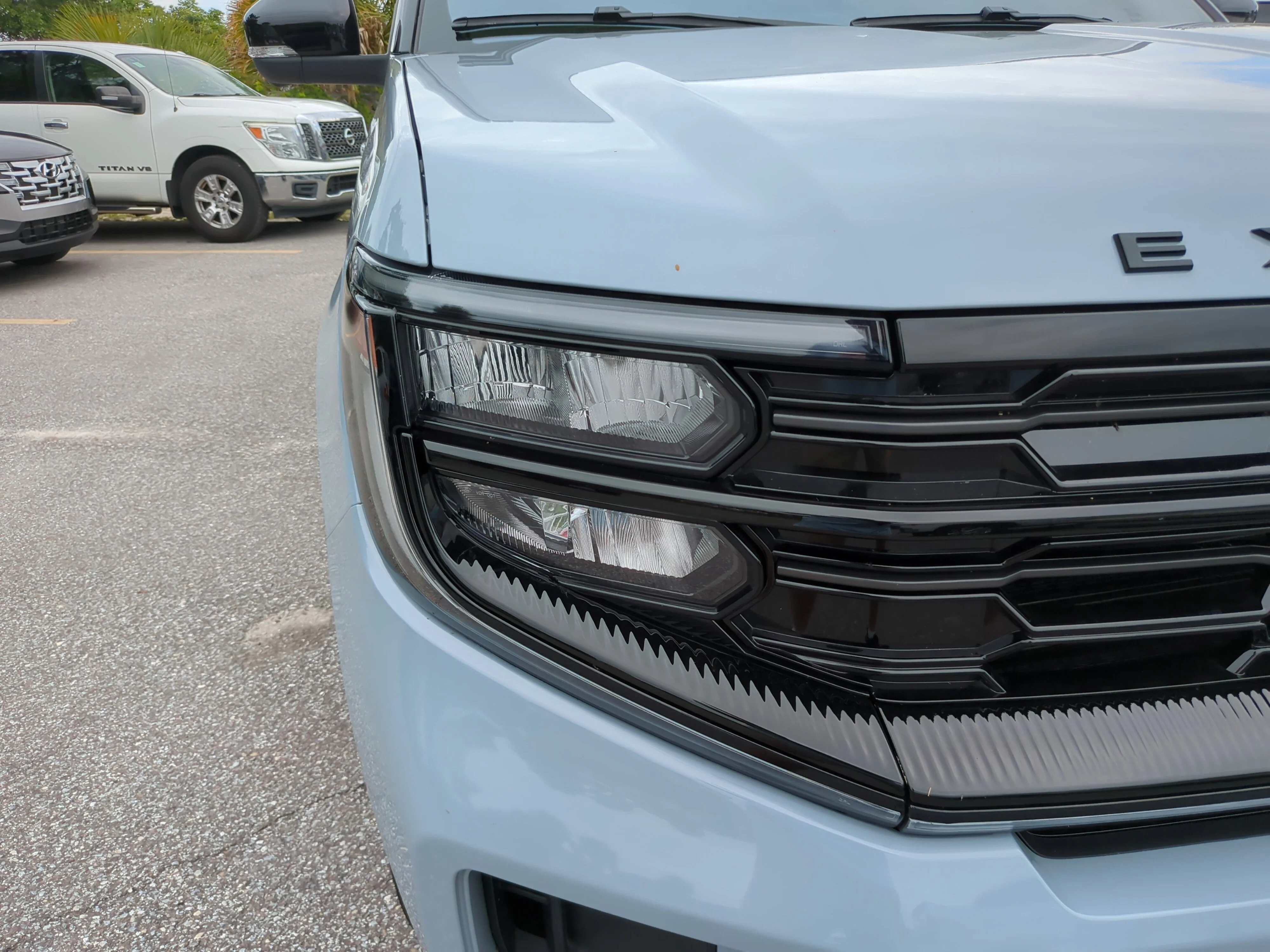 Certified Used 2025 Glacier Gray Metallic Ford Platinum image 11