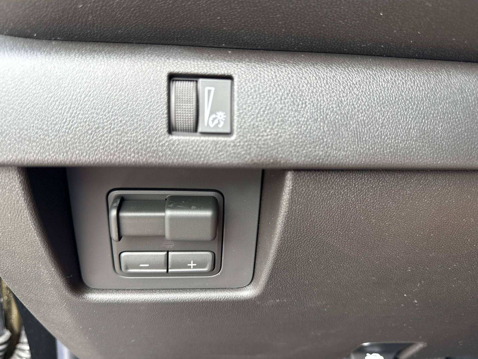 2026 Chevrolet Colorado Work Truck - Photo 30