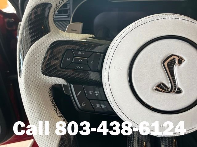 Used 2021 Red Ford Shelby GT500 image 18
