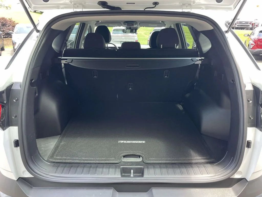 Used 2026 White Hyundai SE image 8