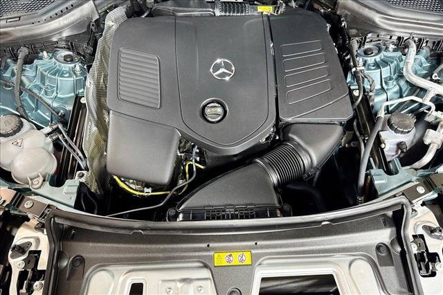 New 2026 Verde Silver Metallic Mercedes-Benz GLC 300 image 58