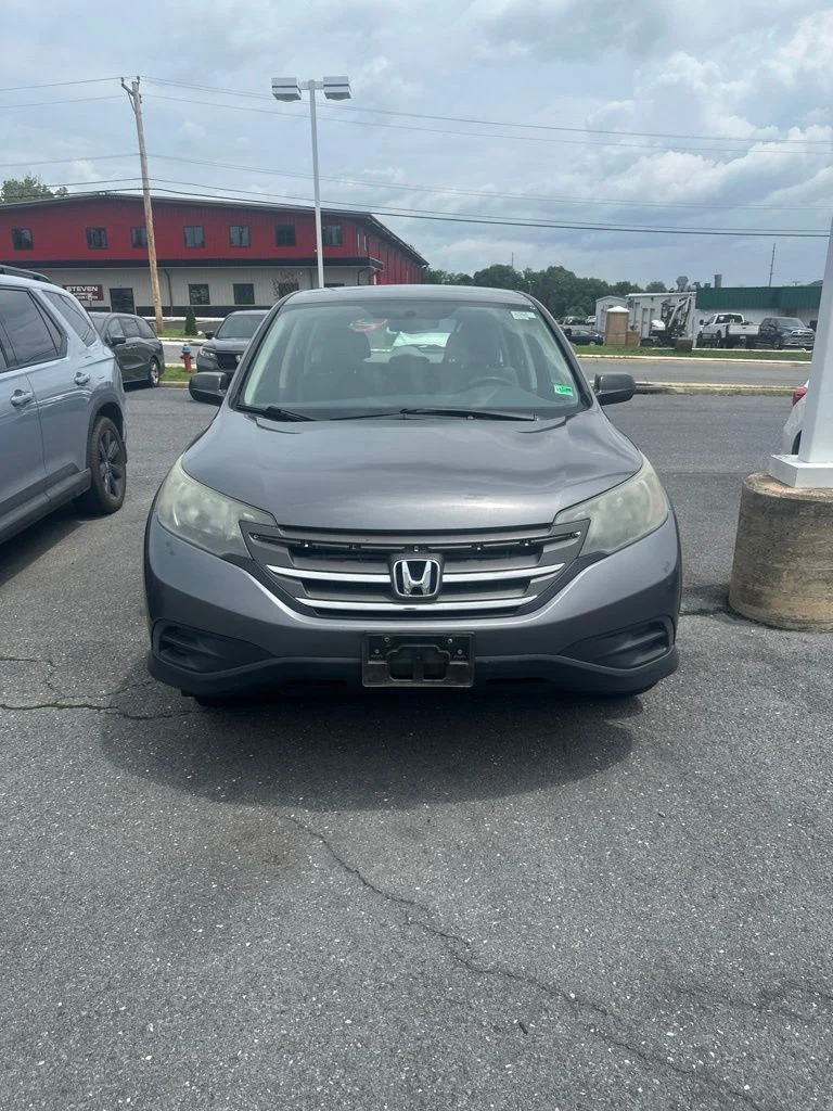 Used 2013 Alabaster Silver Metallic Honda LX image 2