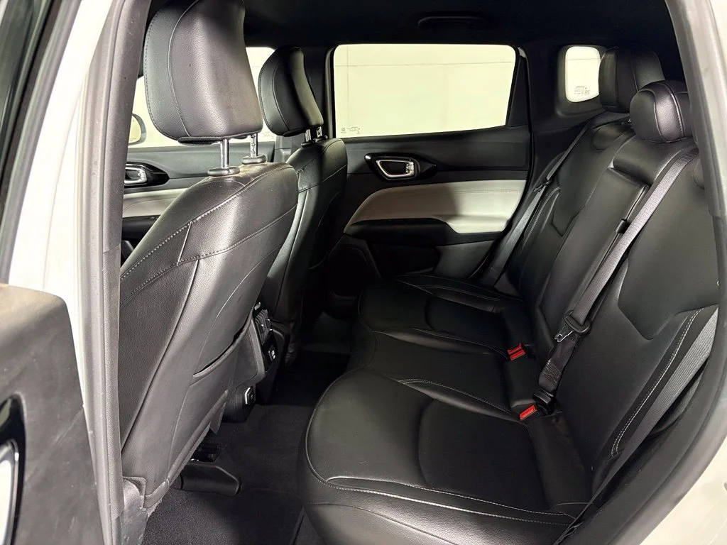 Used 2025 White Jeep Limited image 34