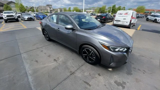 Used 2025 Gray Nissan SV image 4