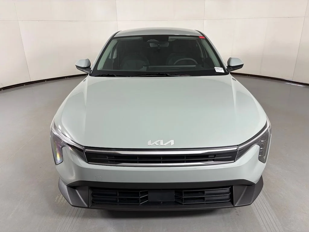 New 2026  Kia LXS image 3