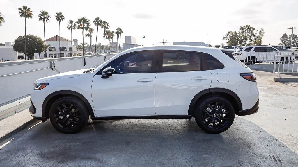 Used 2024 Platinum White Pearl Honda Sport image 14