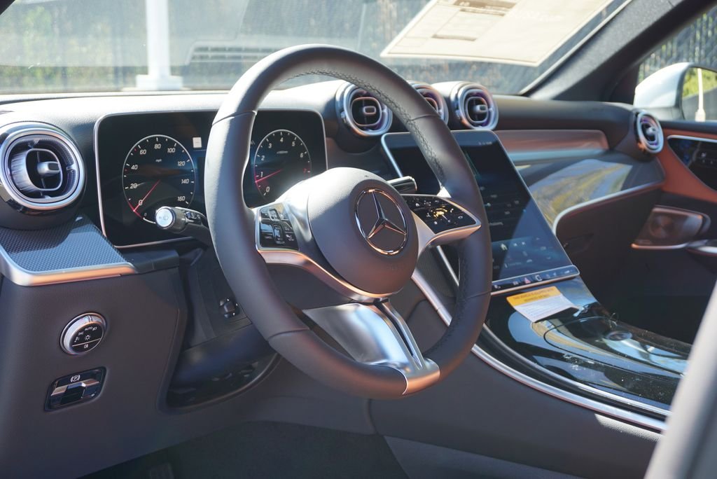 Used 2026 Cirrus Silver Metallic Mercedes-Benz GLC 300 image 25