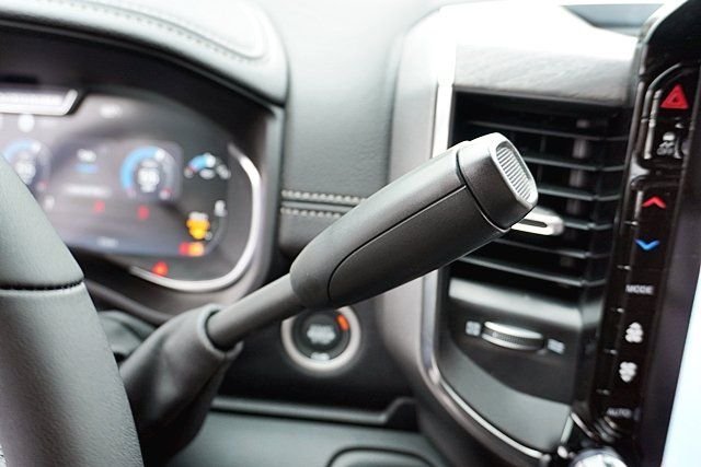 New 2026 Bright White Clear-Coat Exterior Paint RAM Laramie image 38