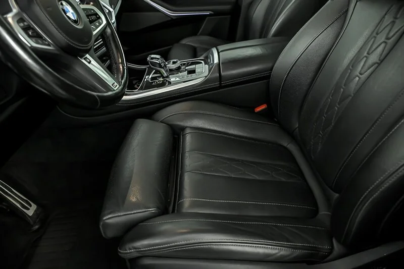 Used 2022  BMW M50i image 17