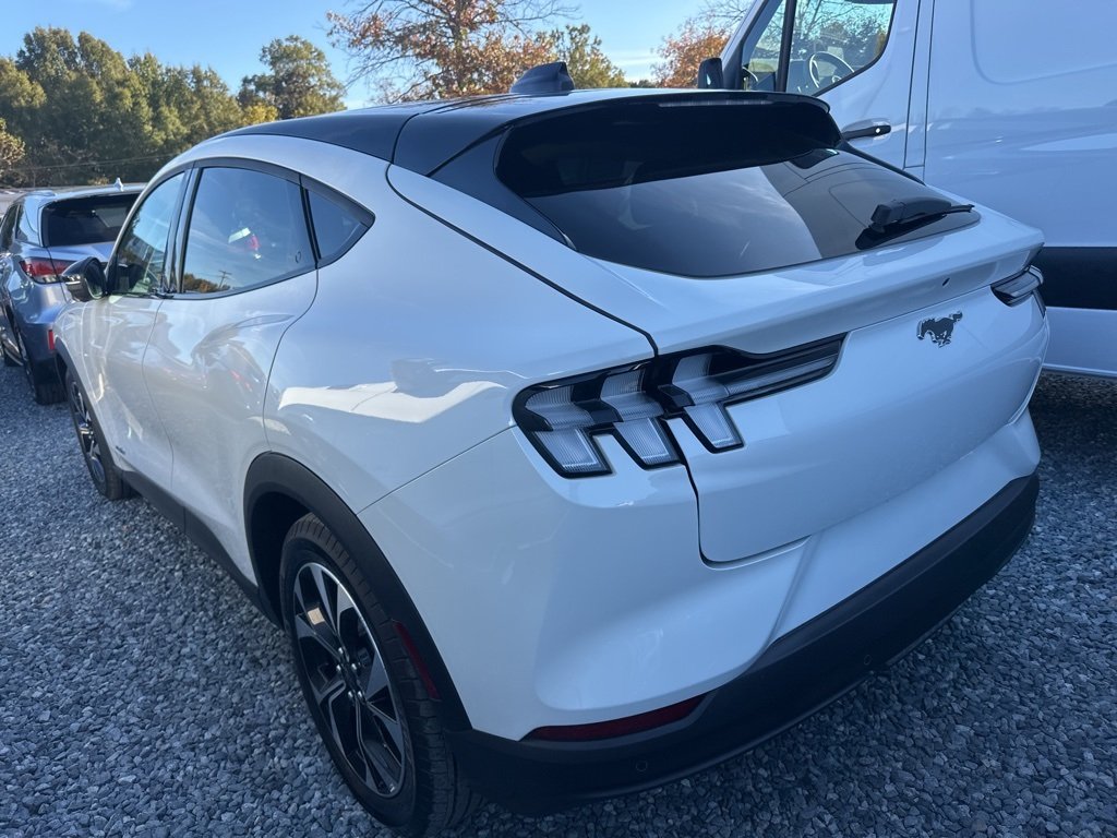 2025 Ford Mustang Mach-E Select photo 4