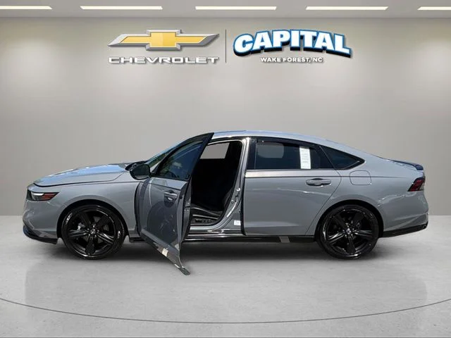 Used 2023 Silver Honda Sport-L image 2