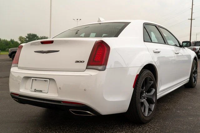 Used 2023 Bright White Clearcoat Chrysler Touring image 6