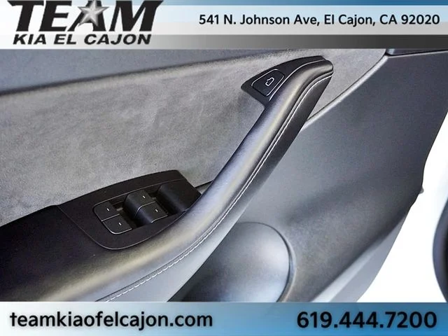 Used 2022  Tesla Long Range image 26