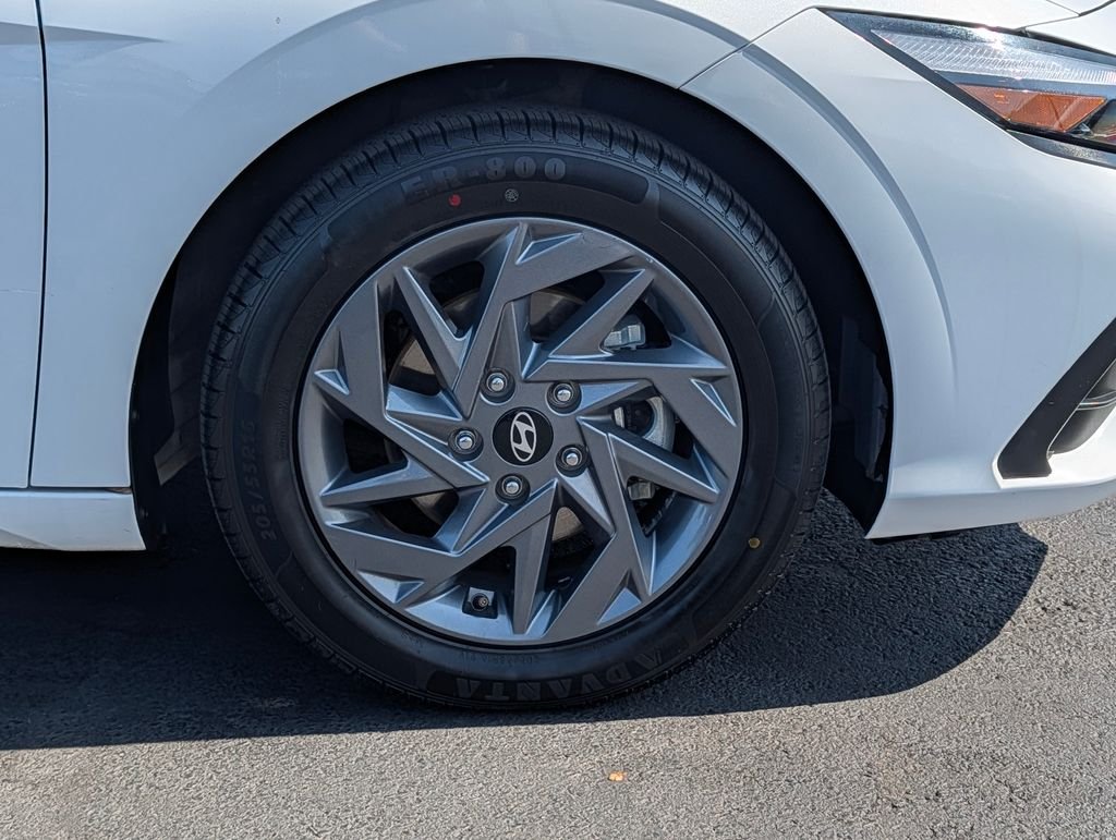 2024 Hyundai Elantra SEL - Photo 8