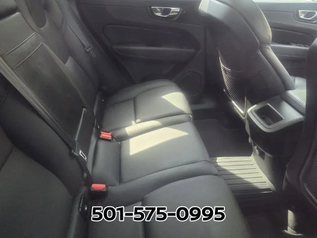 Used 2021 White Volvo T5 Momentum image 10