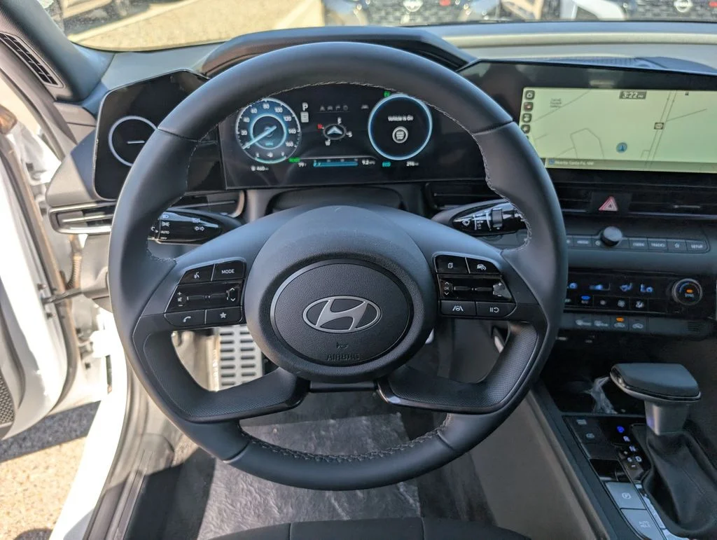 New 2025 White Hyundai SEL Sport image 15