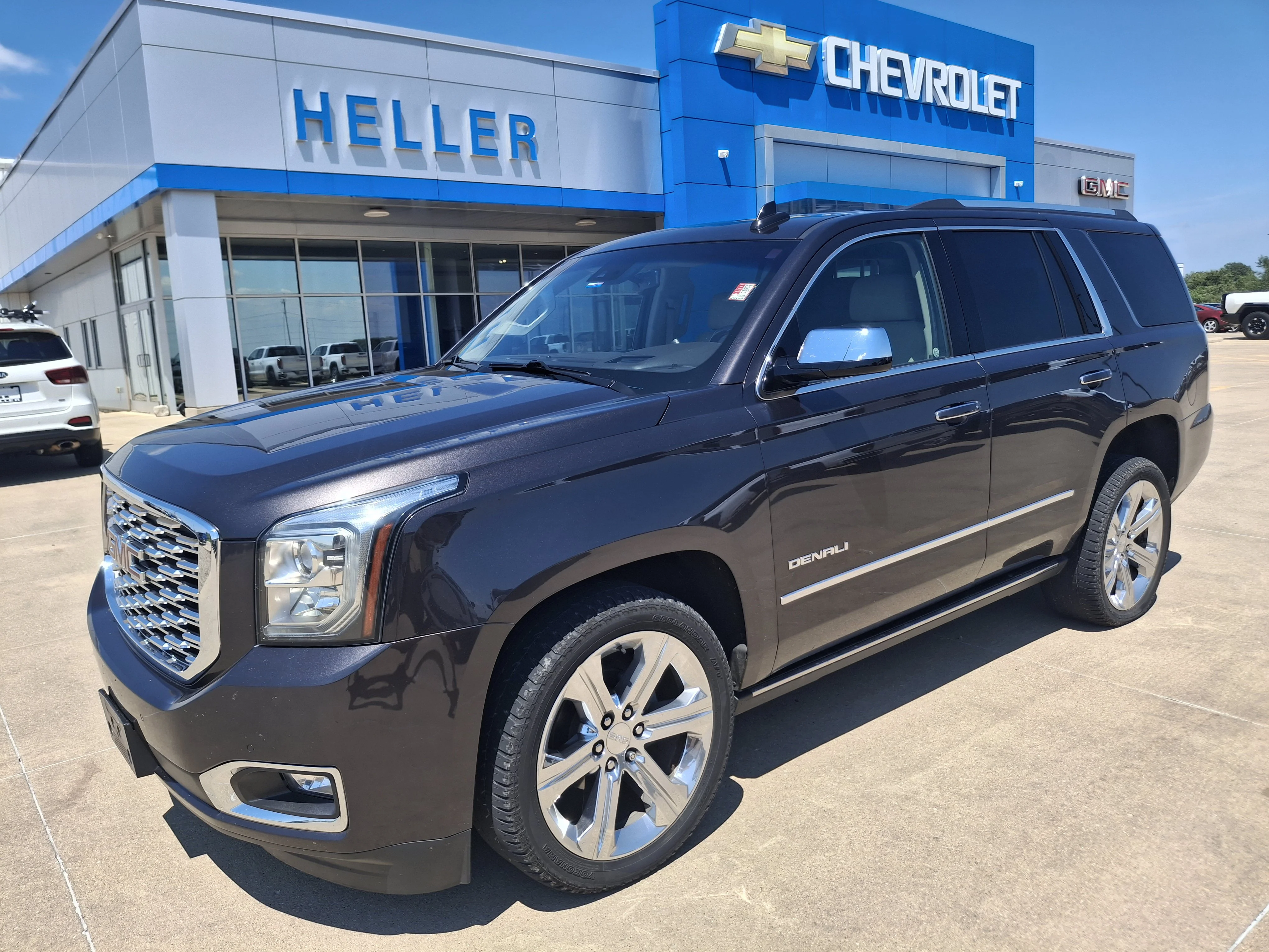 Used 2018 IRIDIUM METALLIC GMC Denali image 3
