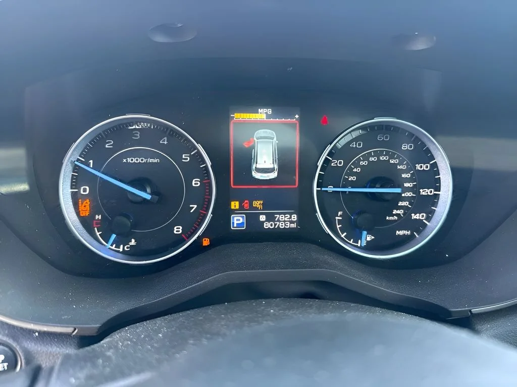 Used 2021  Subaru Limited image 7