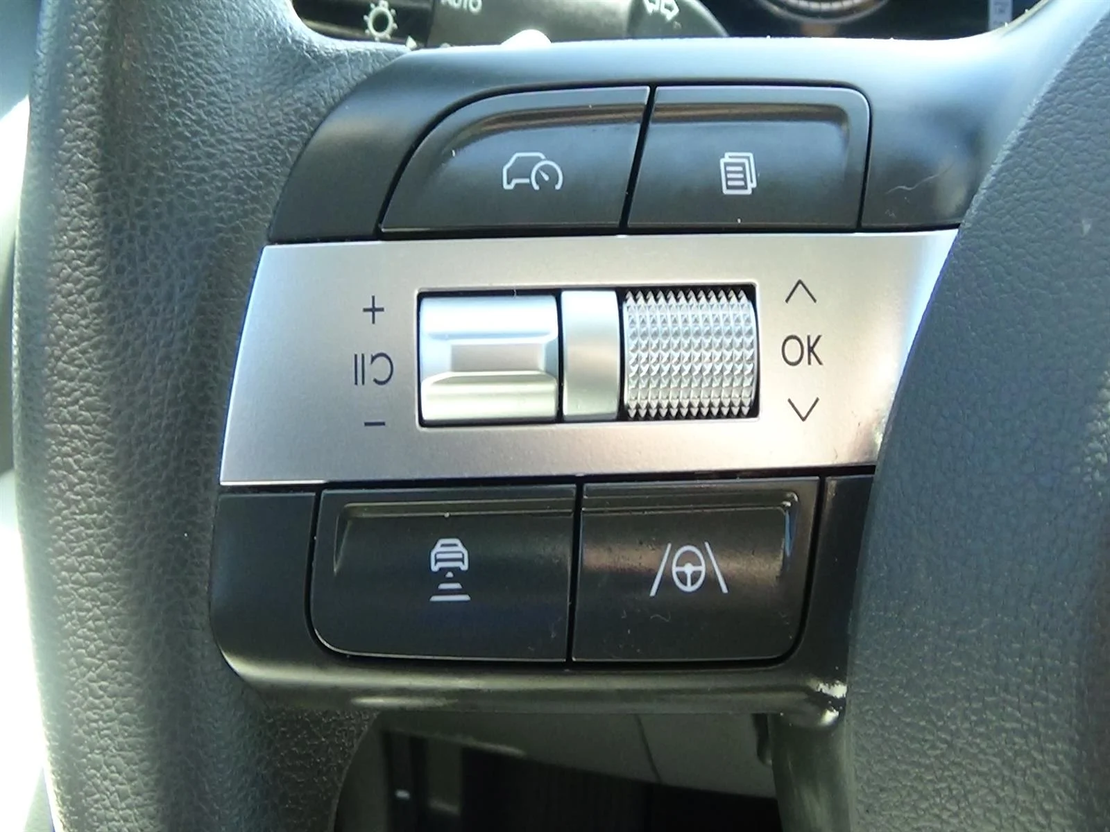 Used 2025 Portofino Gray Metallic (t2g) Hyundai SEL image 19