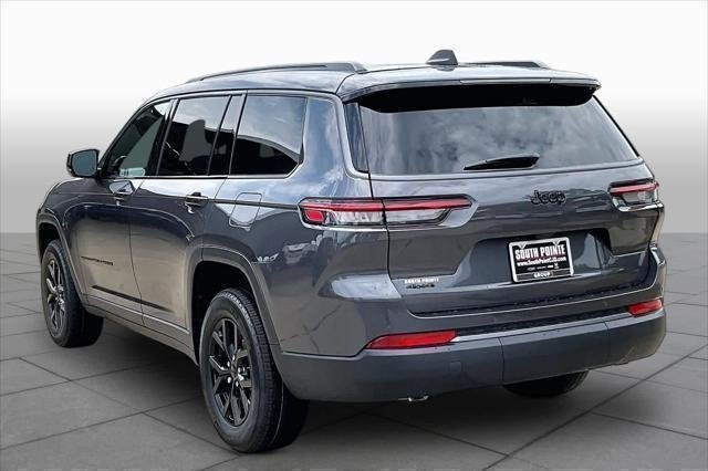 New 2026 Baltic Gray Metallic Clear-Coat Exterior Paint Jeep Laredo Altitude image 12