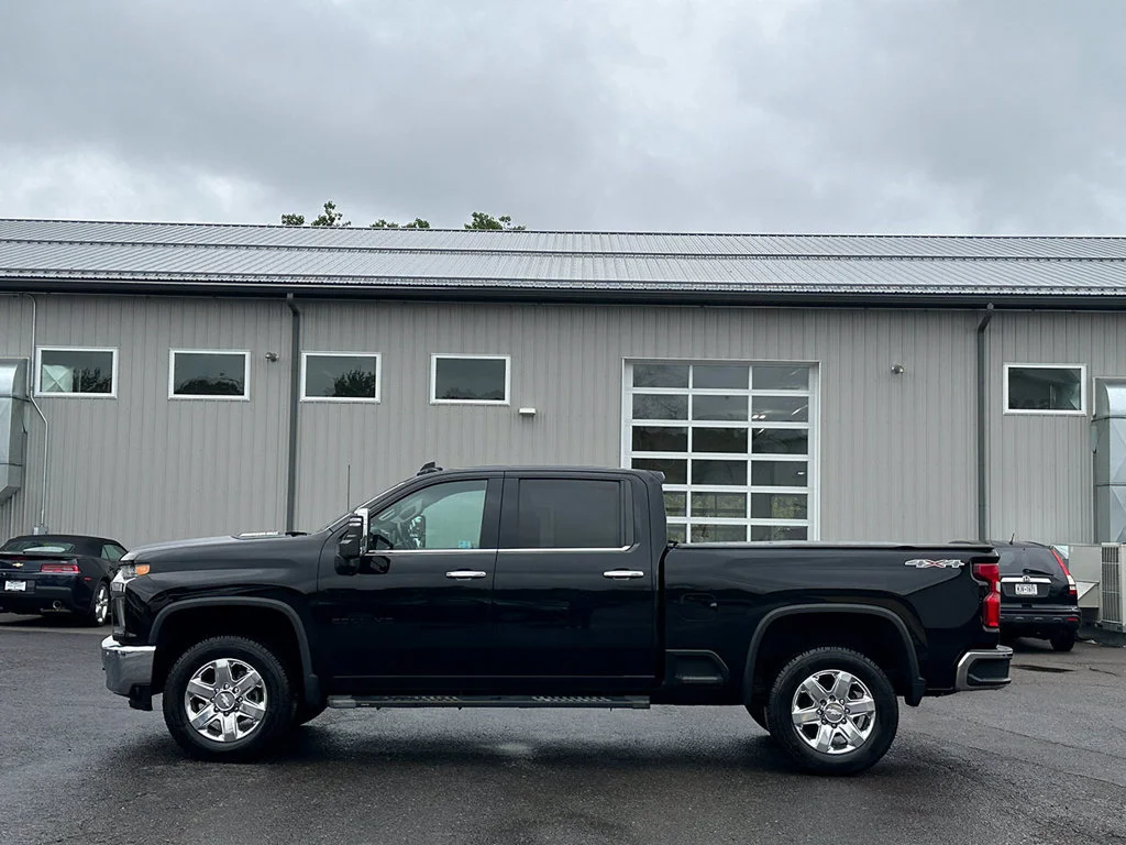 Used 2020 BLACK Chevrolet LTZ image 15