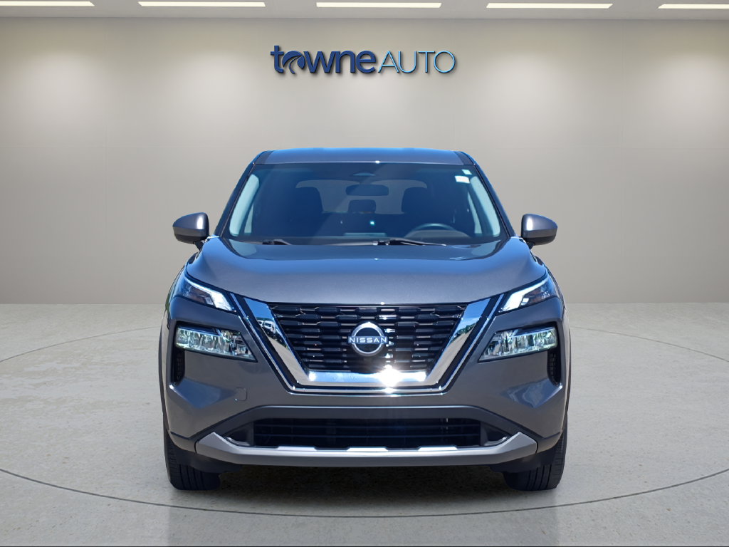 Used 2023 Gray Nissan SV image 13