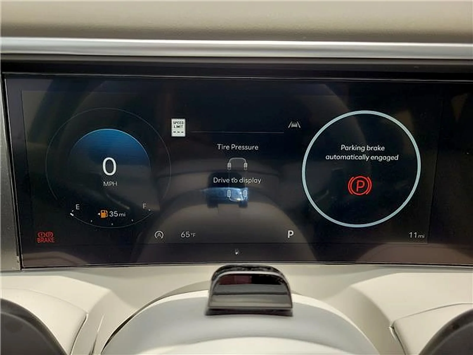 New 2026 White Hyundai SEL Premium image 16