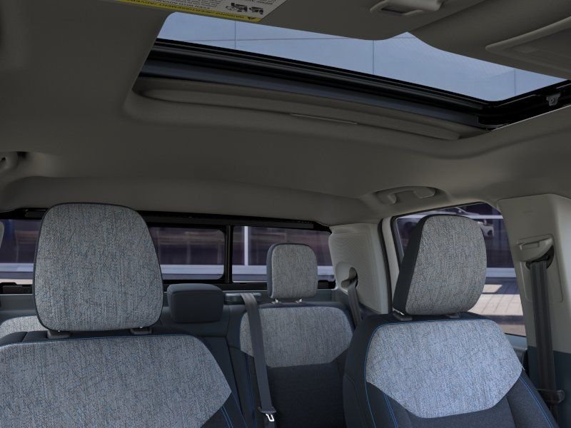 New 2026 Oxford White Ford XLT image 12
