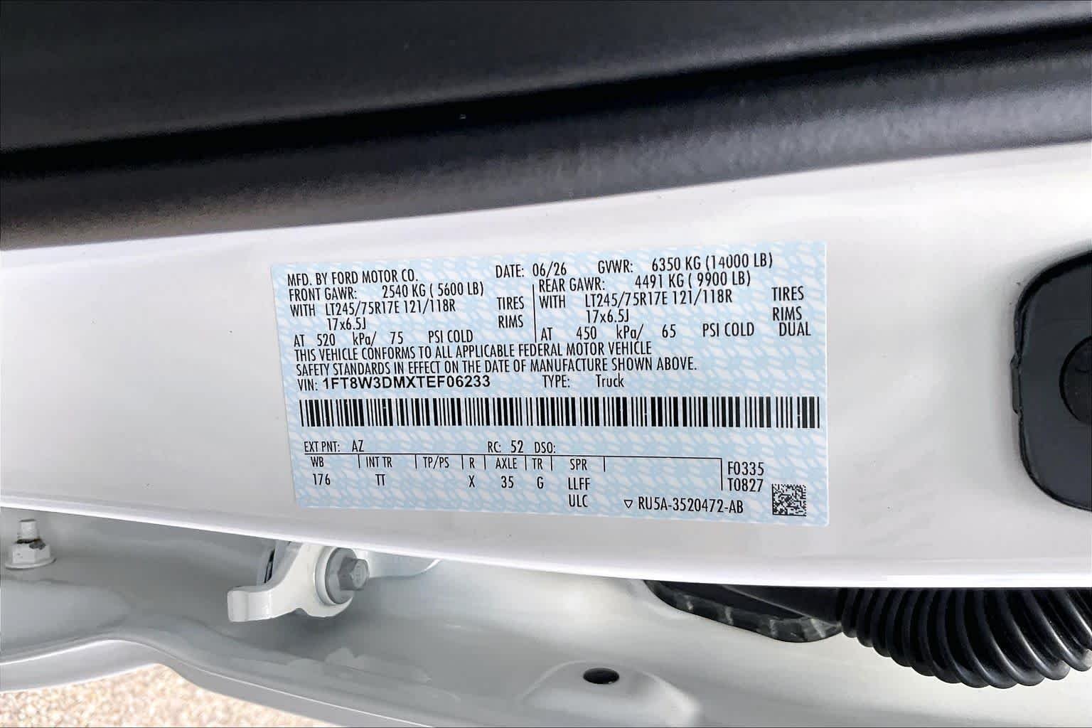 New 2026 Star White Metallic Tri-Coat Ford F-350® Platinum® image 20