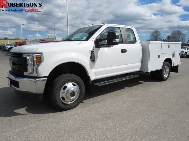 2018 Ford F-350 Super Duty Chassis Cab