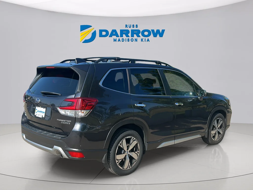 Used 2019 Dark Gray Metallic Subaru Touring image 5