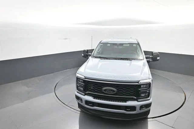 New 2026 Glacier Gray Metallic Tri-Coat Ford F-250® Lariat® image 26
