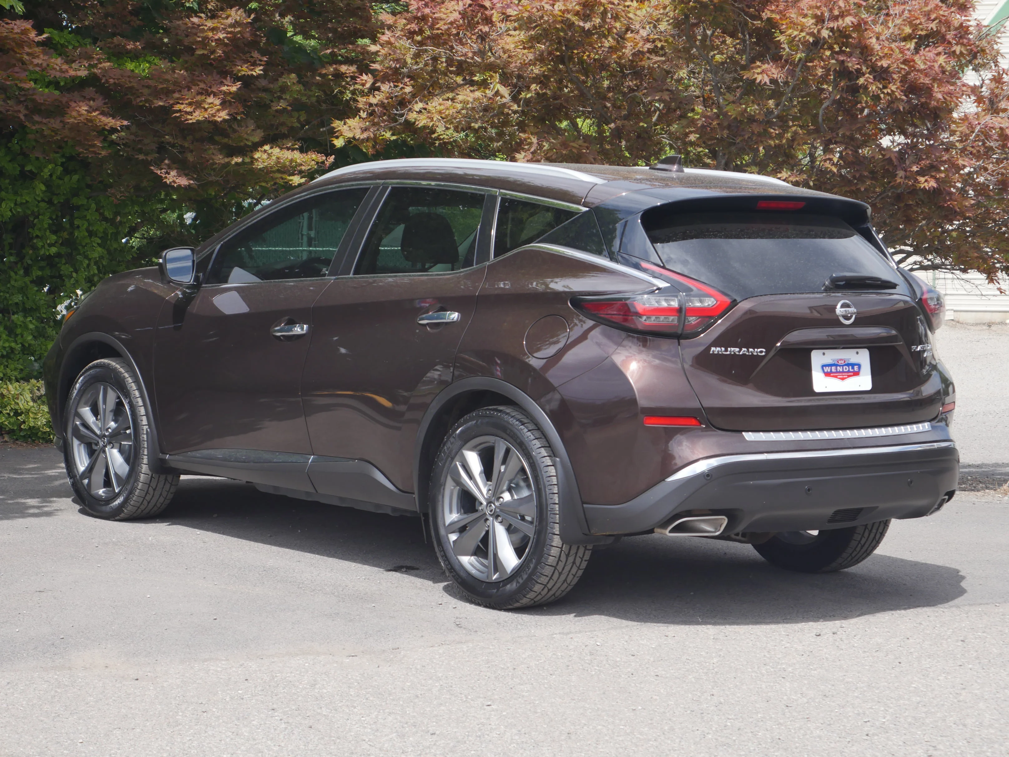 Used 2019 Mocha Almond Pearl Nissan Platinum image 15