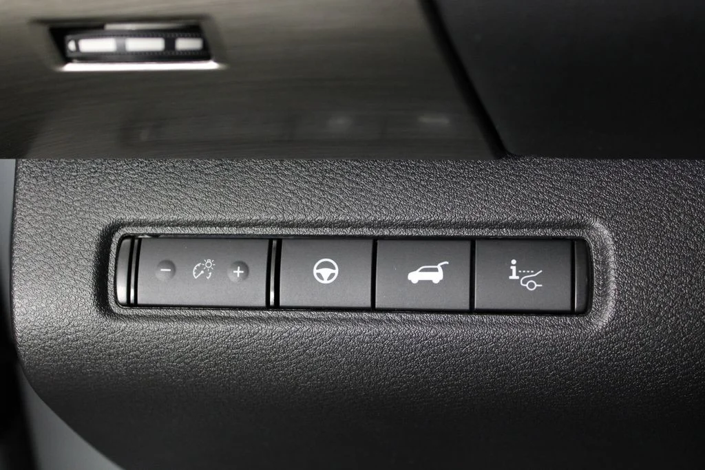 2025 Nissan Pathfinder Platinum - Photo 25