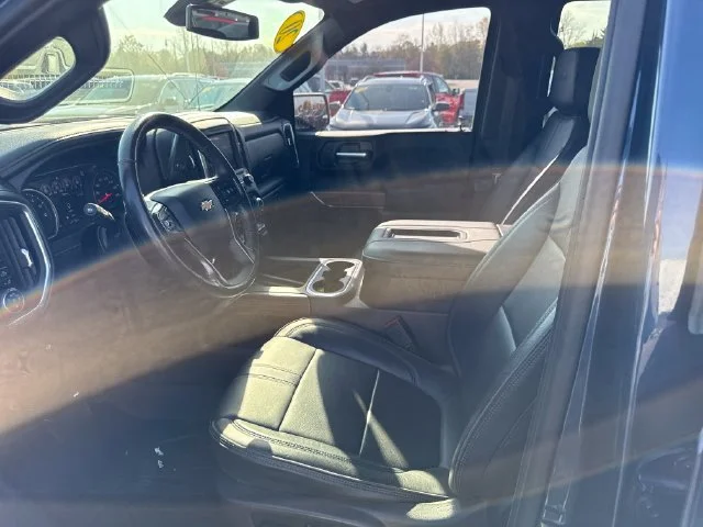 Used 2020 NORTHSKY BLUE METALLIC Chevrolet High Country image 11