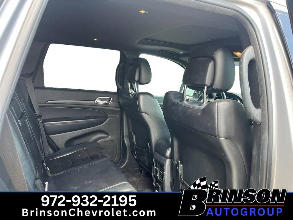 Used 2017 Silver Jeep Altitude image 5