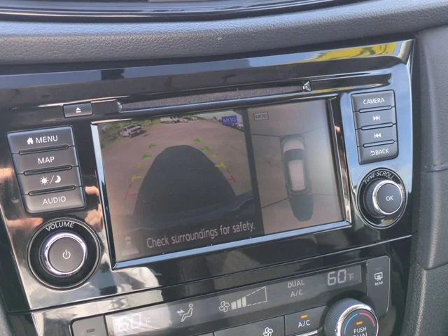 Used 2018 Gray Nissan SV image 22