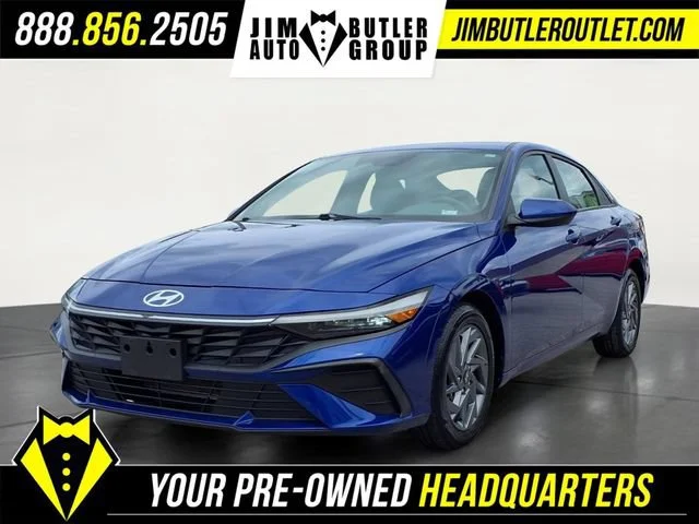Used 2024  Hyundai SEL image 1
