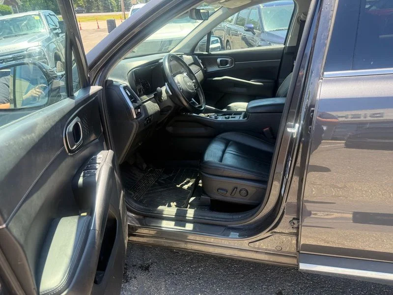 Used 2023 Gray Kia EX image 9